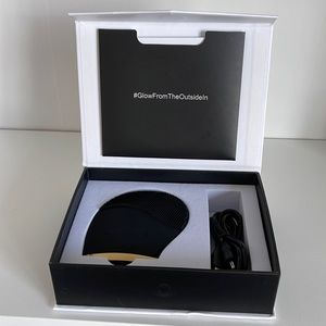 LUCE Facial Cleanser and Anti-aging Device